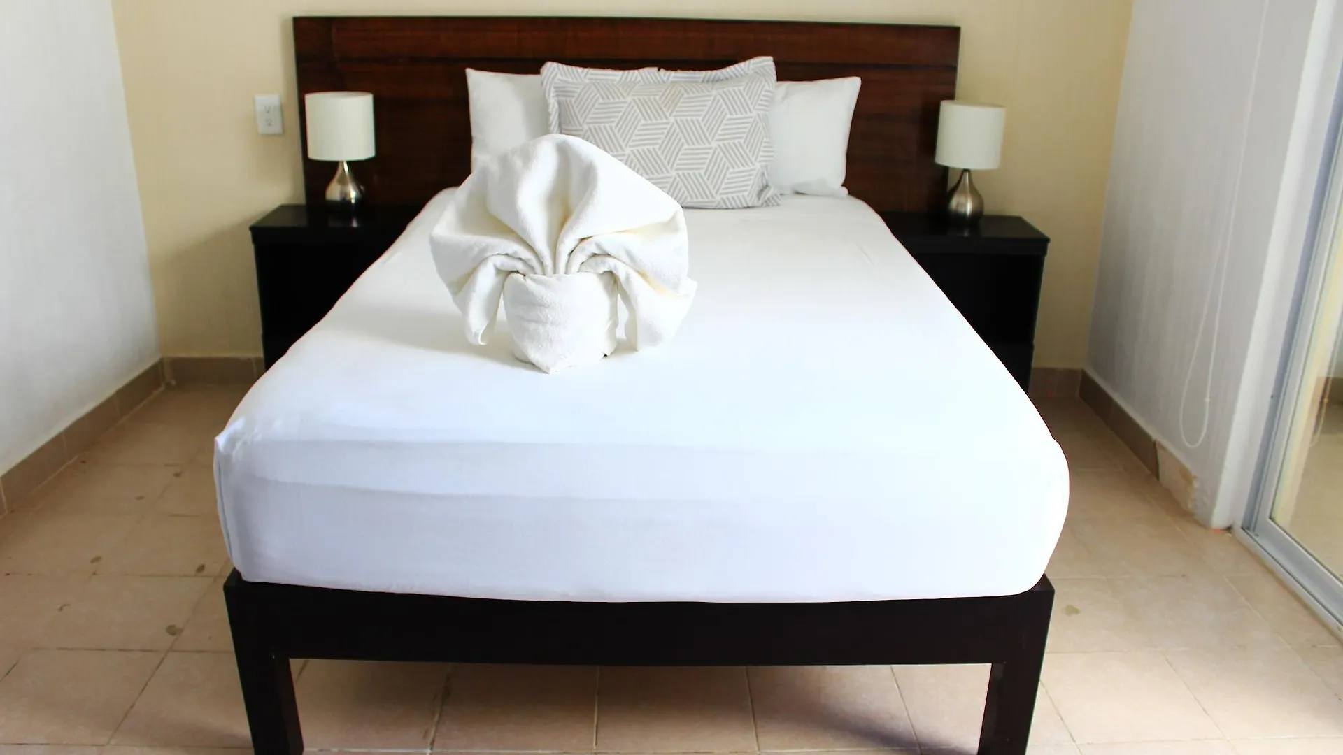 Hotel Shaddai بلايا ديل كارمن